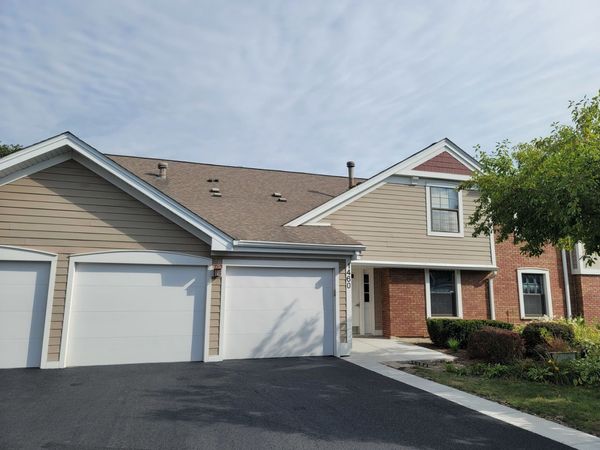 1460 Seven Pines Road , Unit B1, Schaumburg, IL 60193