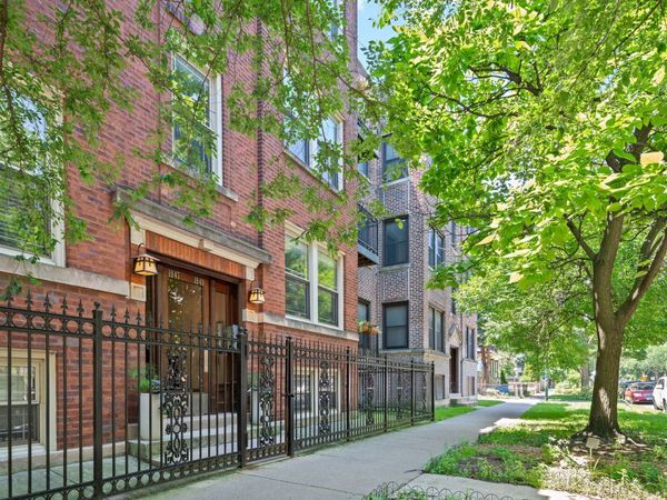 1949 W Leland Avenue , Unit 1, Chicago, IL 60640