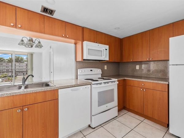 14185 SW 87th St , Unit A-305, Miami, FL 33183