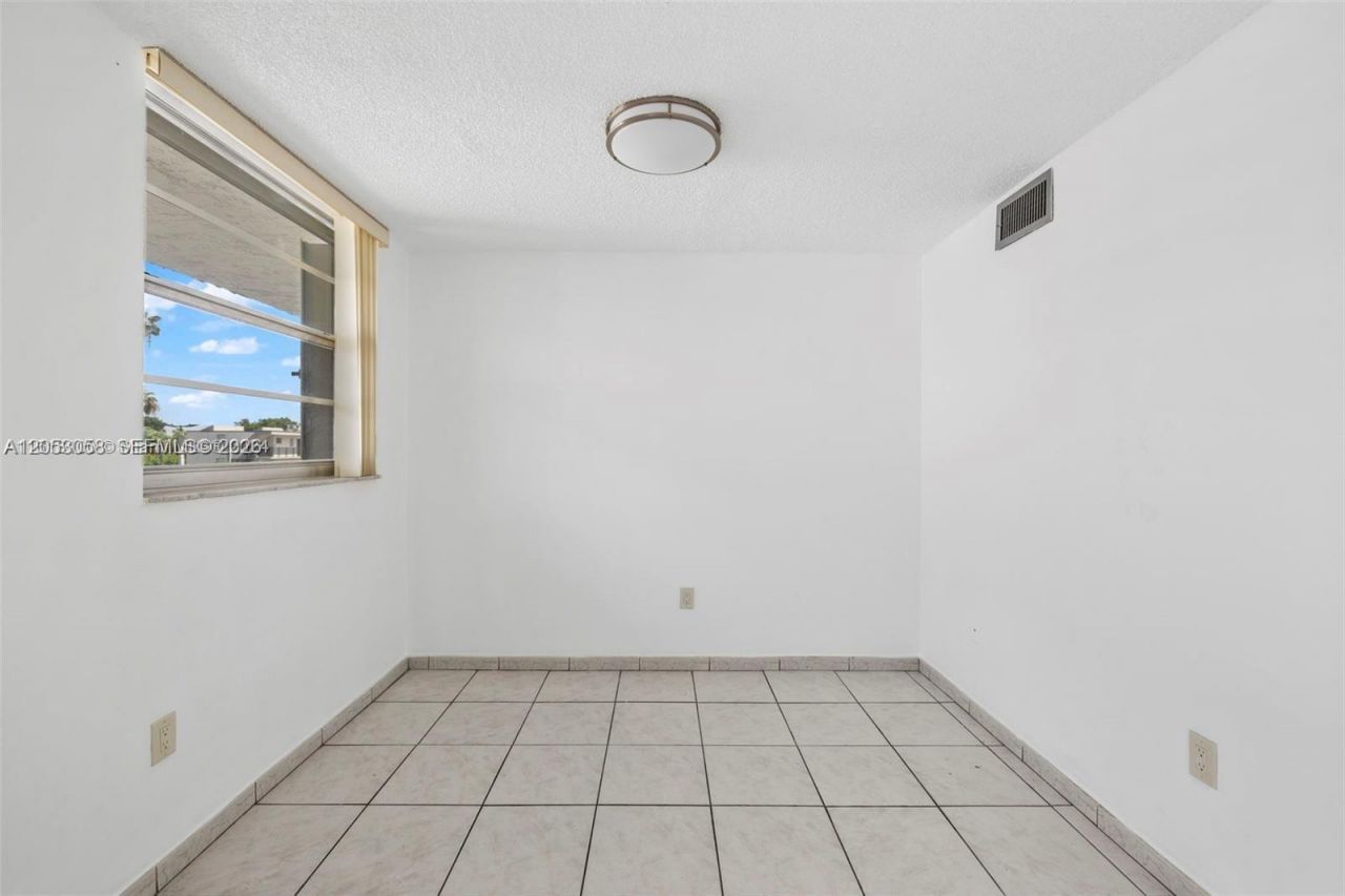 14185 SW 87th St , Unit A-305, Miami, FL 33183 Photo