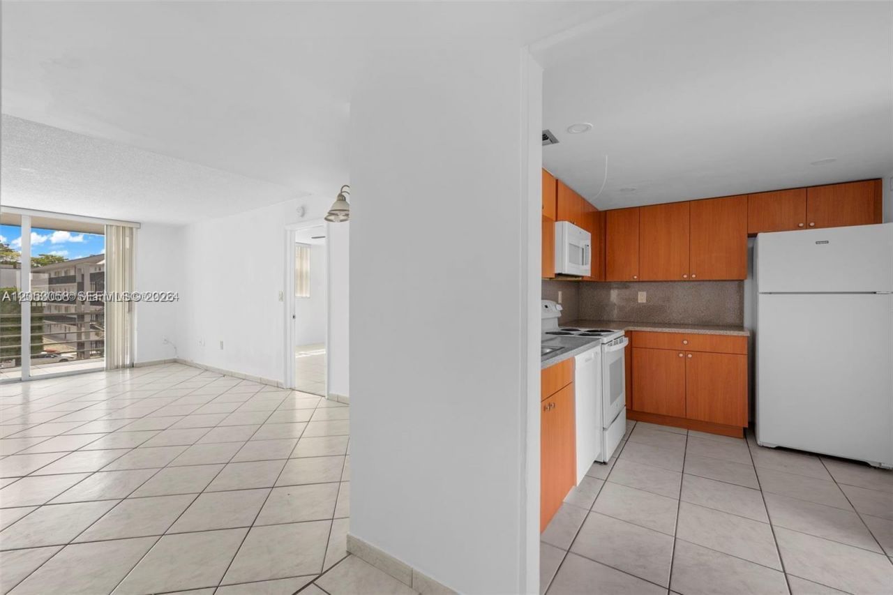 14185 SW 87th St , Unit A-305, Miami, FL 33183 Photo