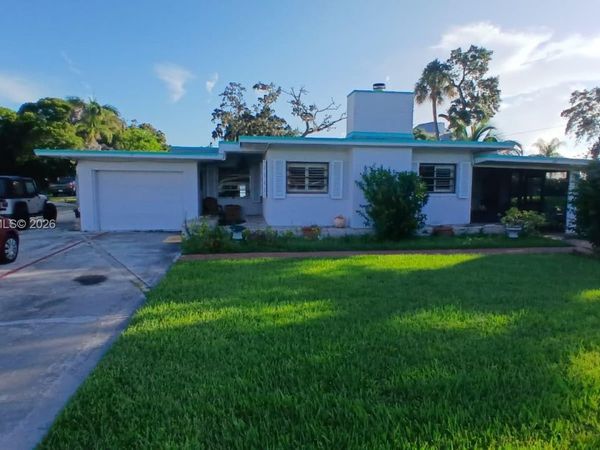 106 Yacht View Ln , Fort Pierce, FL 34946