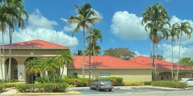 18304 NW 68th Ave, Unit M, Hialeah, FL 33015 Photo