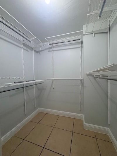 220 W Park Dr, Unit 104-3, Miami, FL 33172 Photo