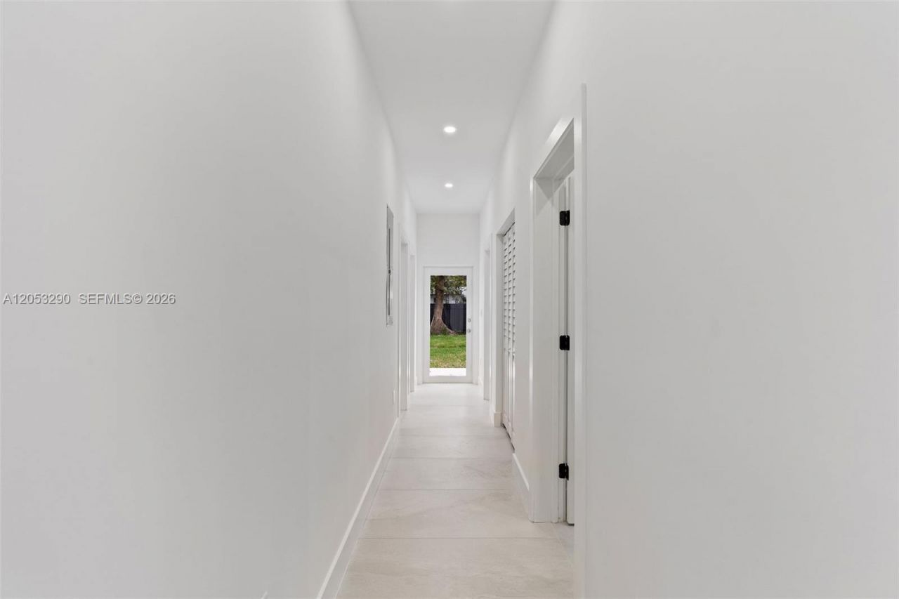 1305 Dunad Avenue , Opa Locka, FL 33054 Photo
