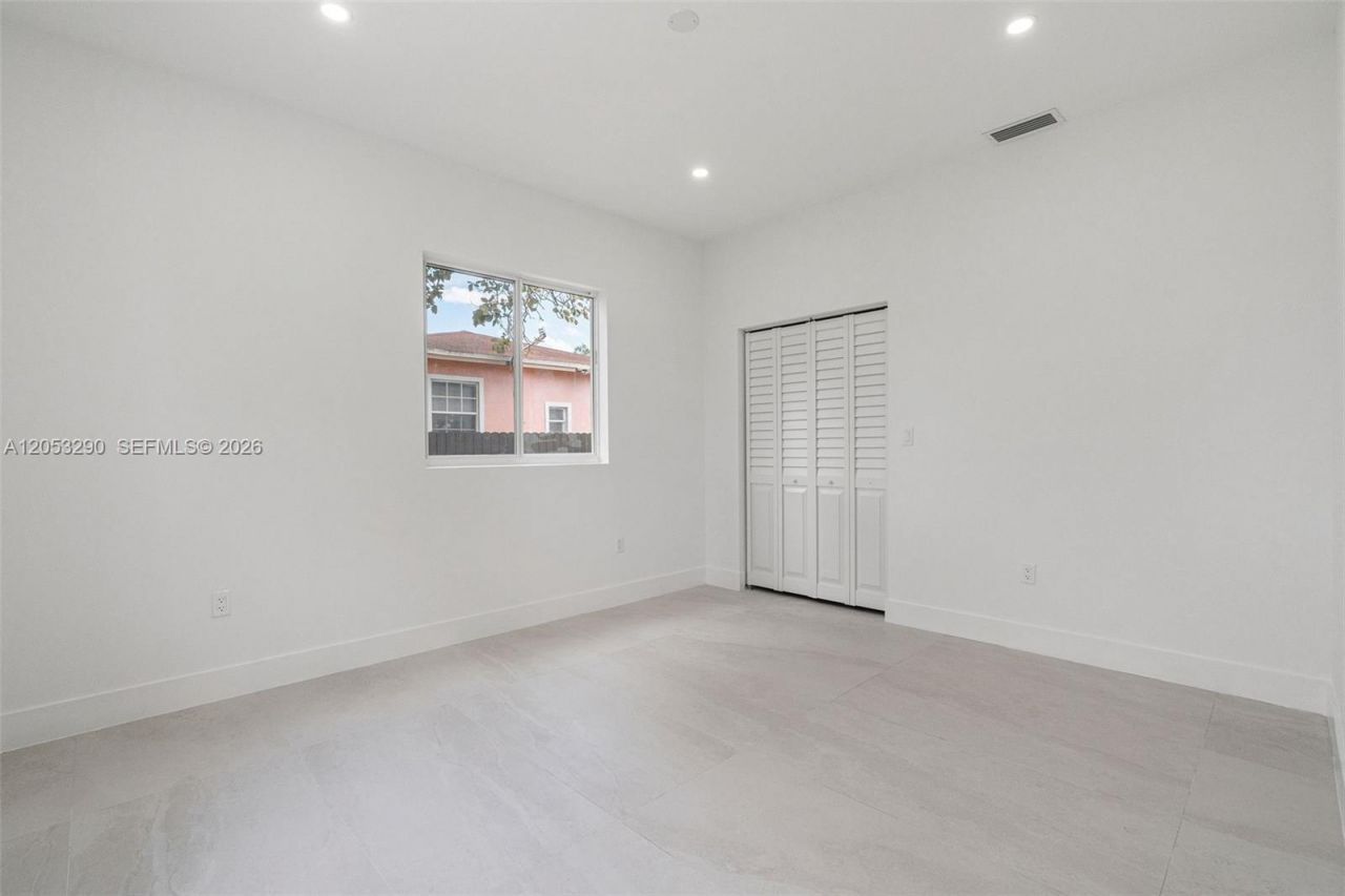 1305 Dunad Avenue , Opa Locka, FL 33054 Photo