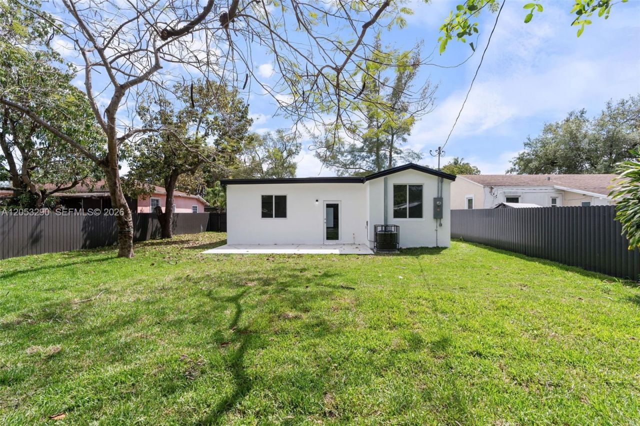 1305 Dunad Avenue , Opa Locka, FL 33054 Photo