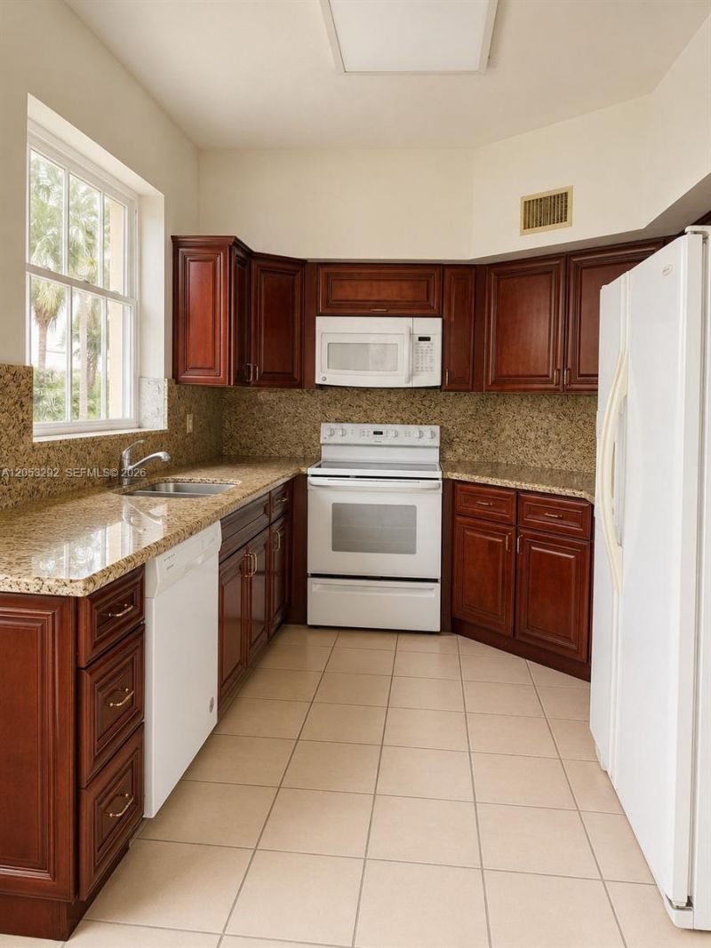 14817 Balgowan Rd , Unit 102-5, Miami Lakes, FL 33016 Photo