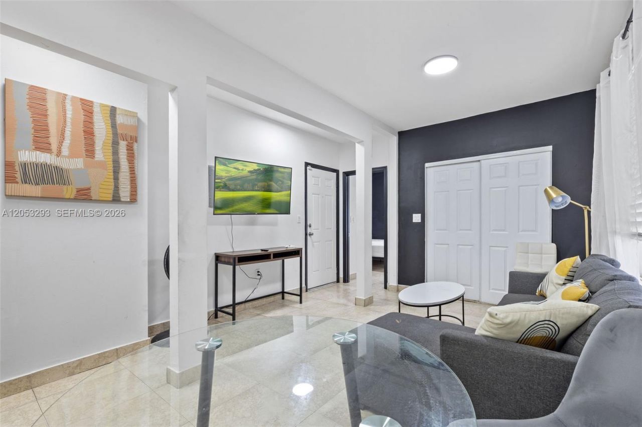 417 NE 26th St , Unit 5, Miami, FL 33137 Photo