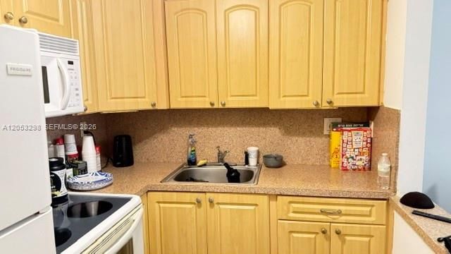 17570 Atlantic Blvd, Unit 105, Sunny Isles Beach, FL 33160 Photo