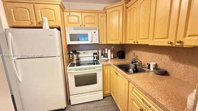 17570 Atlantic Blvd, Unit 105, Sunny Isles Beach, FL 33160 Photo