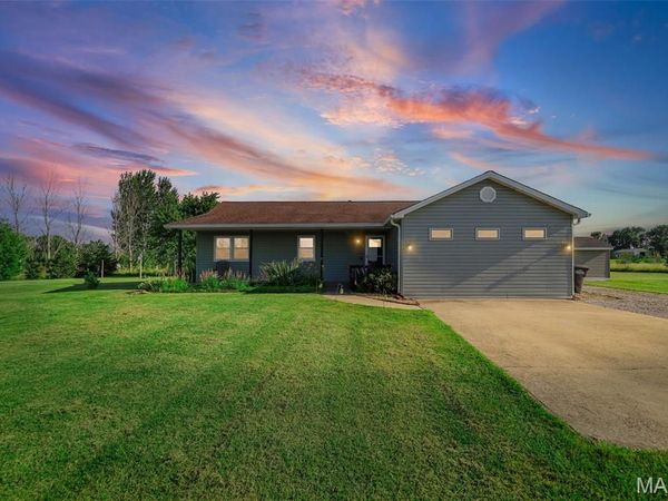 9714 Hosto Road, Worden, IL 62097
