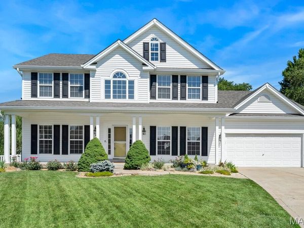 9 Southern Hills Court, O'Fallon, MO 63366