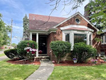 8360 FREDA Street, Detroit, MI 48204
