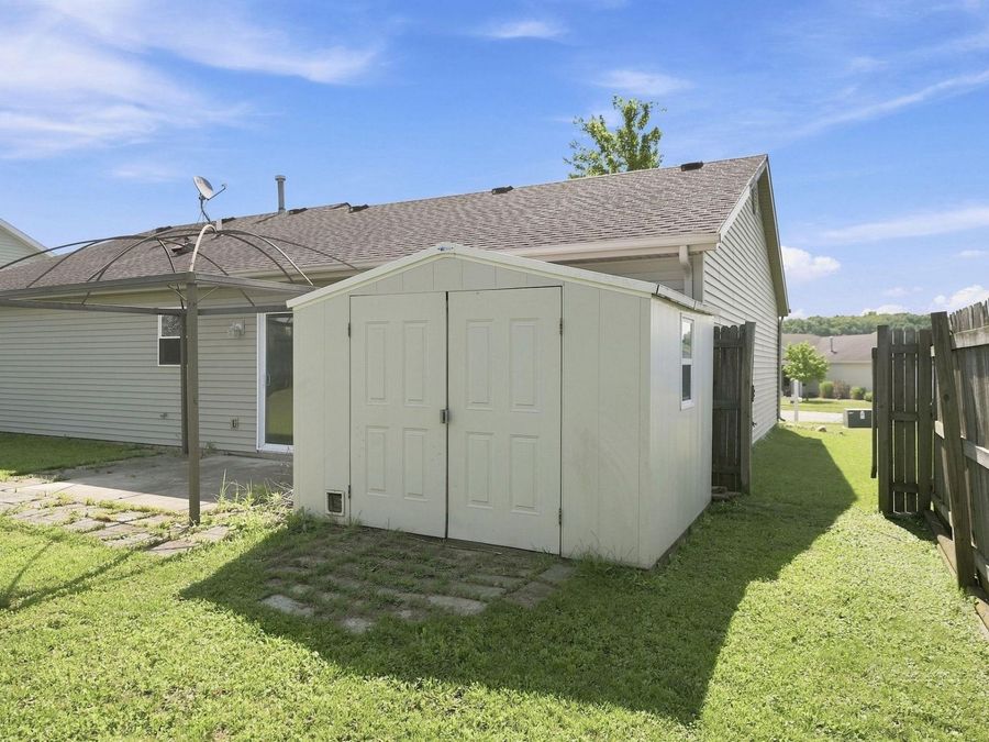 Property Image 37