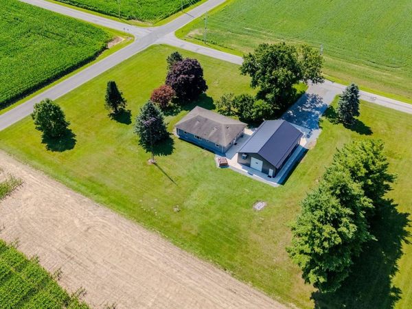 7038 W Division Road, Wabash, IN 46992