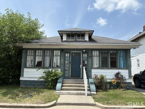 1811 Main Street, Anderson, IN 46016