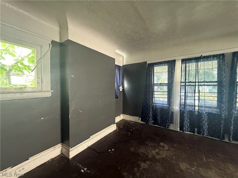 663 E 115th Street, Cleveland, OH 44108 Photo 5