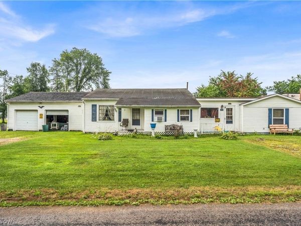 550 Oak Street , Jefferson, OH 44047