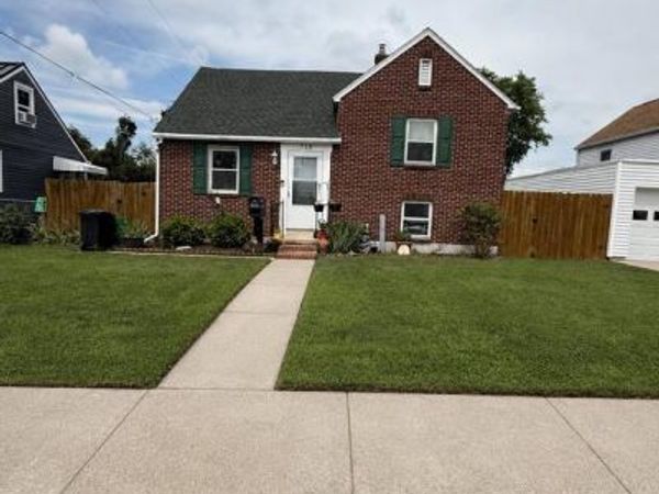 719 VILLAGE ROAD, YORK, PA 17404