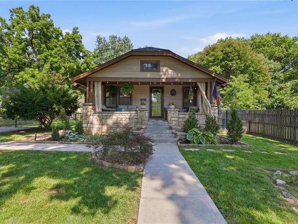 8423 Mercier Street, Kansas City, MO 64114