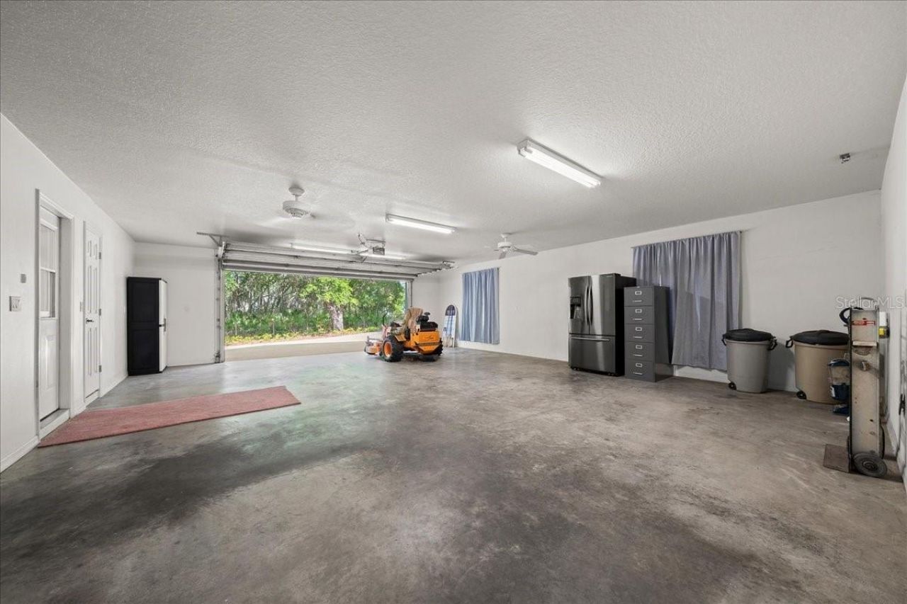 206 Malauka Radial , Ocklawaha, FL 32179 Photo