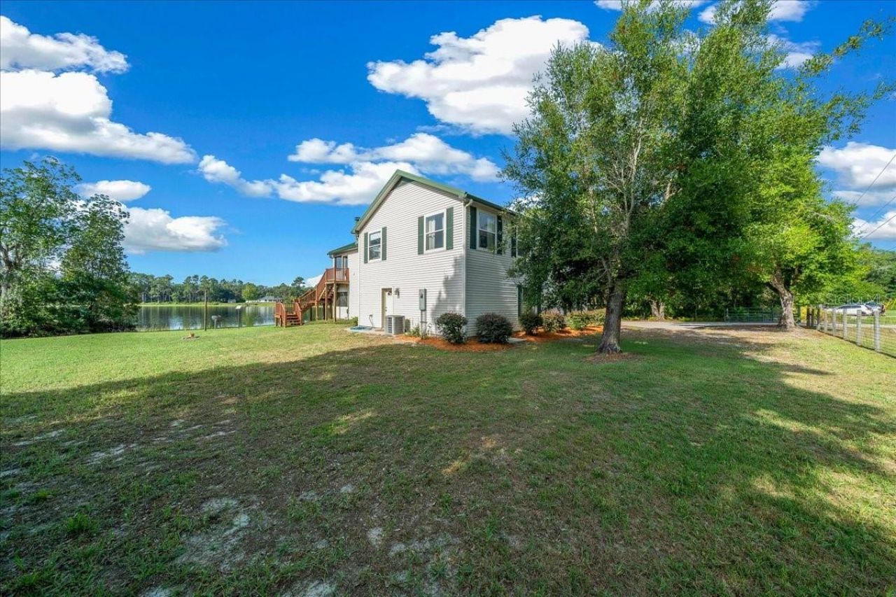 206 Malauka Radial , Ocklawaha, FL 32179 Photo