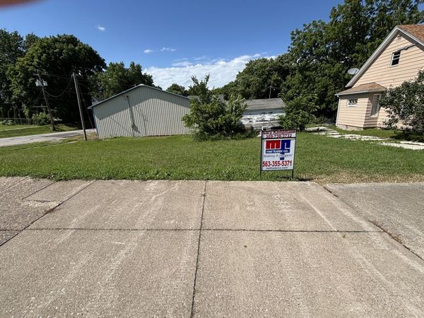 407 10th Avenue , Orion, IL 61273