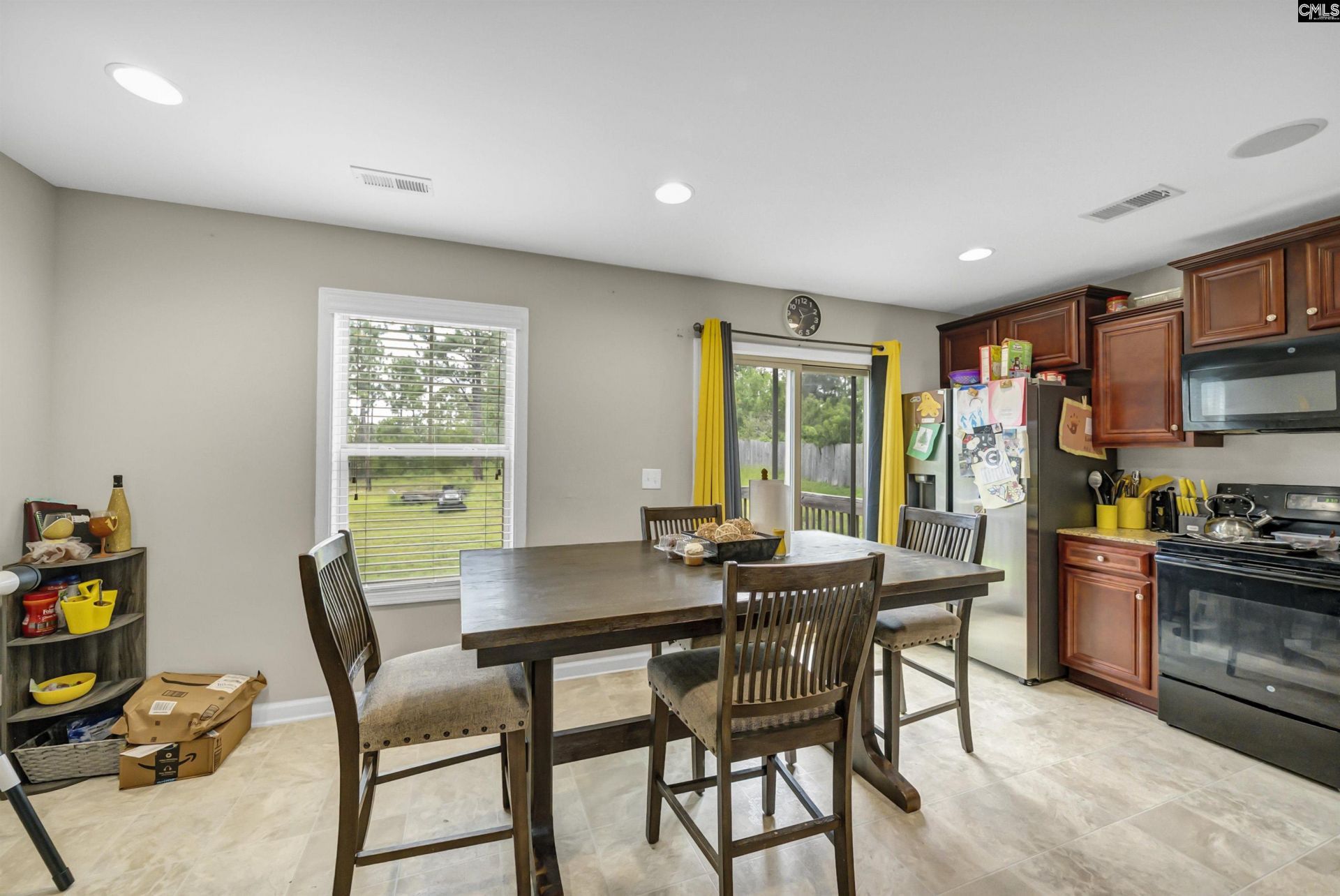 110 Cranbrook Court  Photo 10