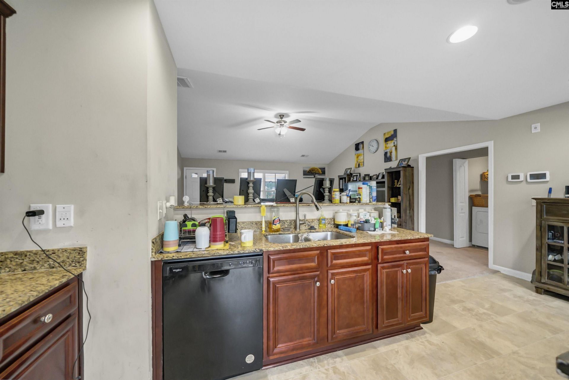 110 Cranbrook Court  Photo 12
