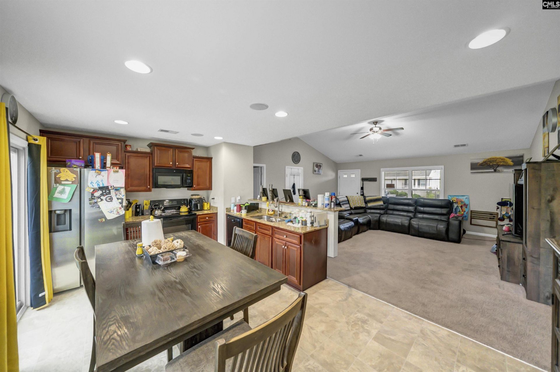 110 Cranbrook Court  Photo 9