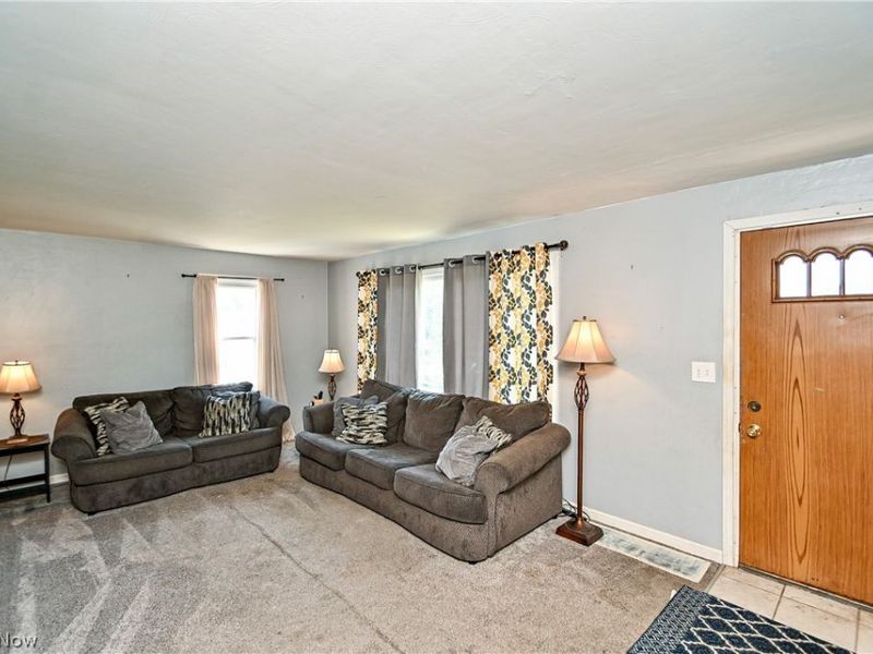 420 Stuart Street NW, Massillon, OH 44646 Photo 4