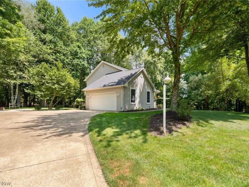 27 Latonka Trail, Malvern, OH 44644 Photo 24