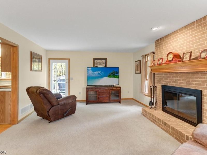 27 Latonka Trail, Malvern, OH 44644 Photo 7