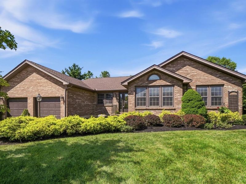 7221 W Hartford Court, West Chester, OH 45069 Photo 1
