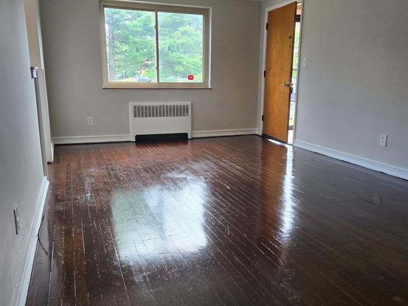 3565 Carmel Terrace, Cincinnati, OH 45211 Photo 4