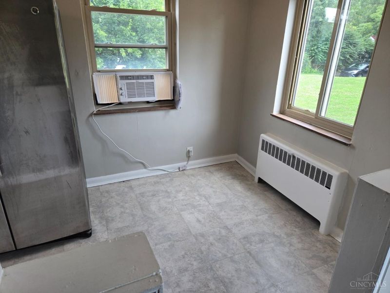 3565 Carmel Terrace, Cincinnati, OH 45211 Photo 6