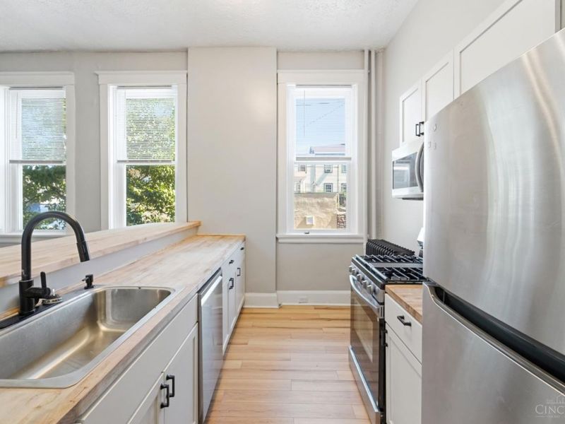 2335 May Street, Cincinnati, OH 45206 Photo 7