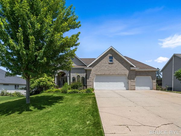 6100 Sunningdale Drive, Hudsonville, MI 49426