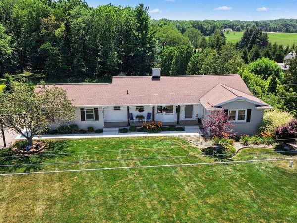 2770 Leonard Street, Marne, MI 49435