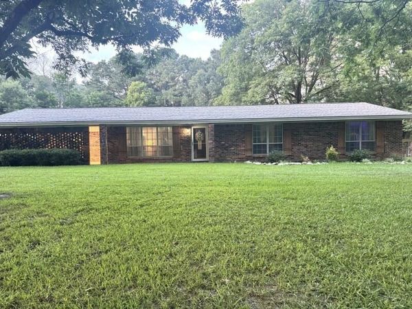 160 Road 1438, Tupelo, MS 38804