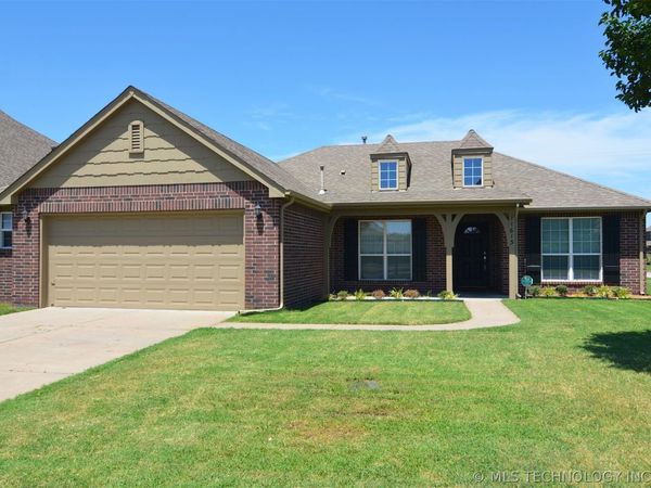 11613 E 105th Street N, Owasso, OK 74055