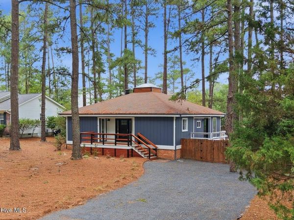 2505 Longleaf Drive SW, Pinehurst, NC 28374