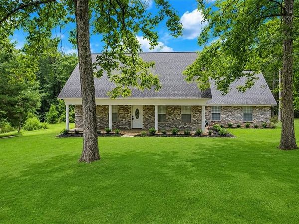 596 GRAYS CREEK Road, Dry Prong, LA 71423