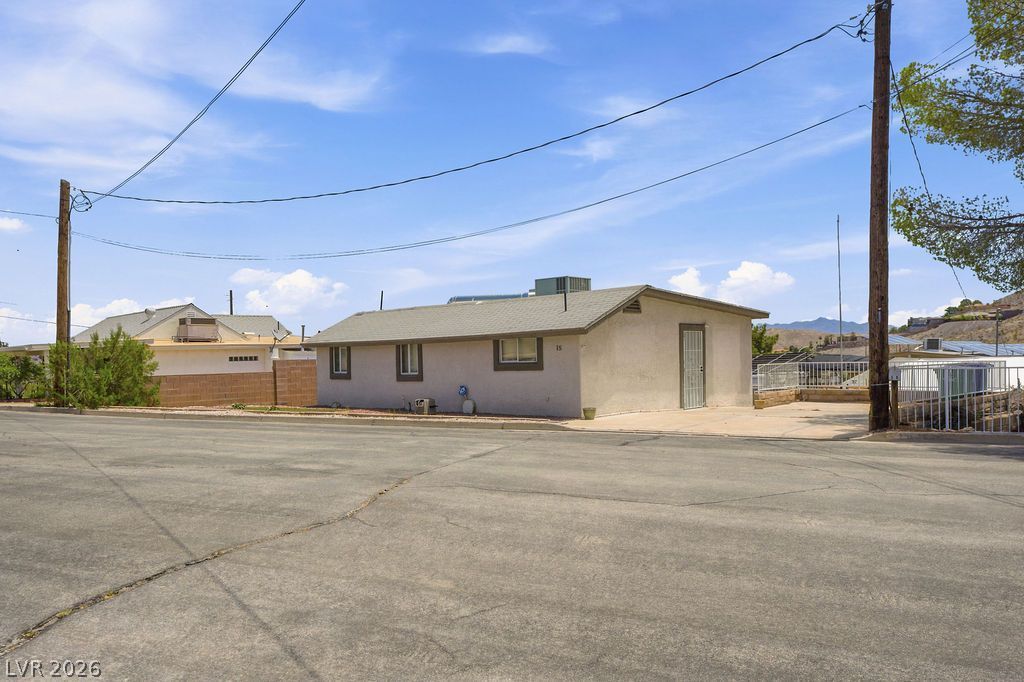 15 Valley View Lane, Boulder City, NV 89005 Main Photo