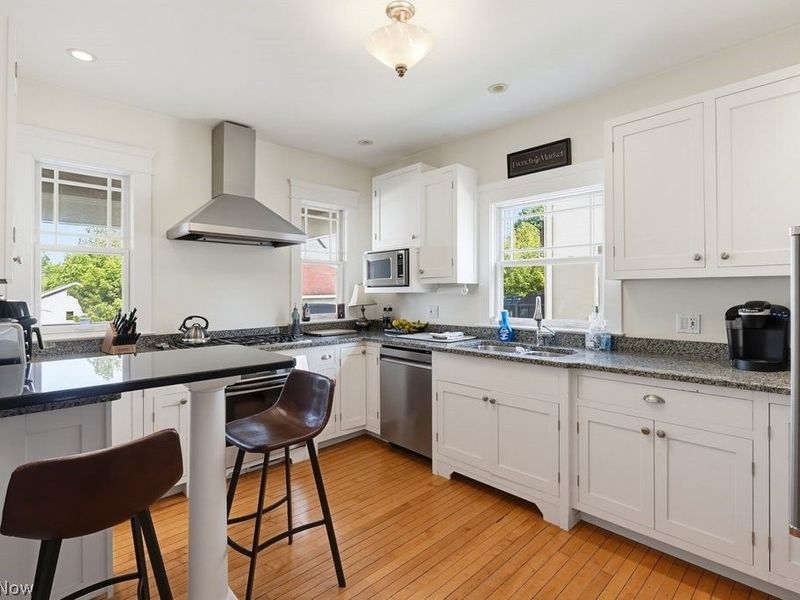 104 S Franklin Street, Chagrin Falls, OH 44022 Photo 15
