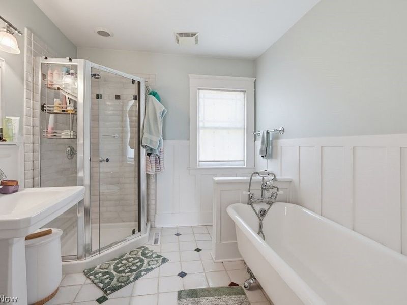 104 S Franklin Street, Chagrin Falls, OH 44022 Photo 28