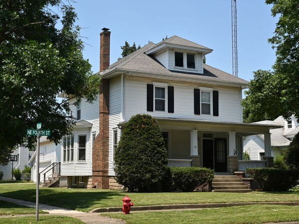 201 NE 4th Street, Atlanta, IL 61723