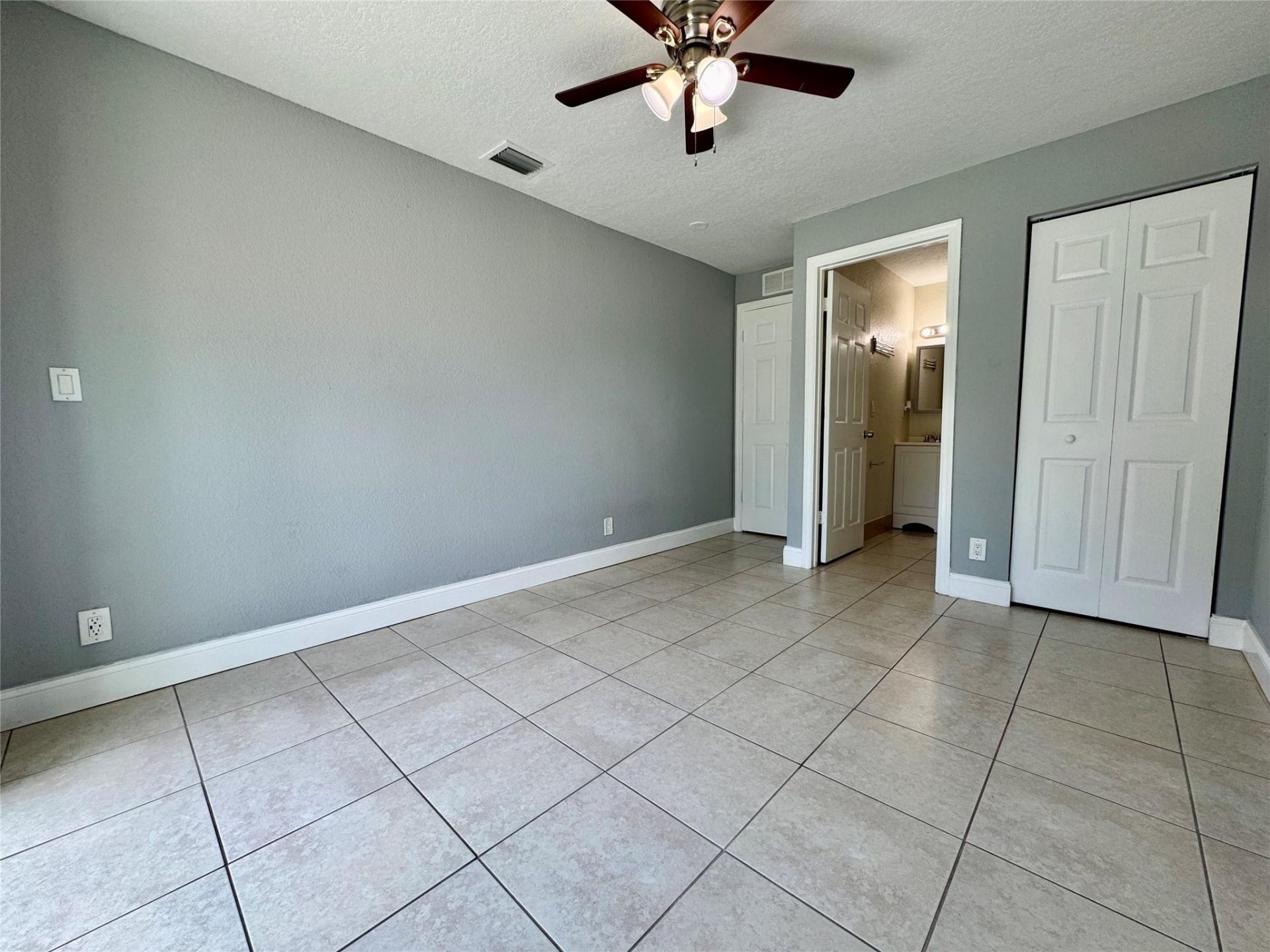 838 SW 14th Street, Fort Lauderdale, FL 33315 Photo