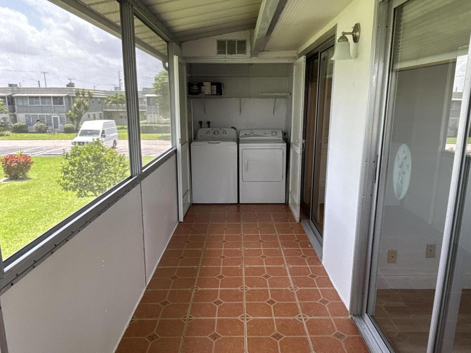 652 Flanders N, Delray Beach, FL 33484 Photo
